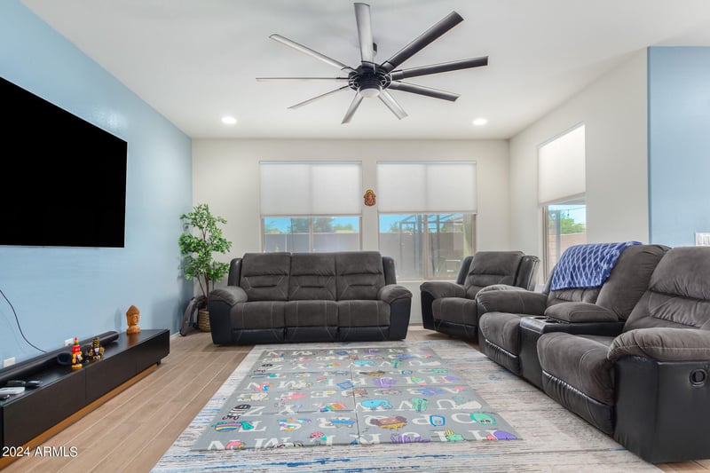 25892 162nd Dr, Surprise, AZ 85387