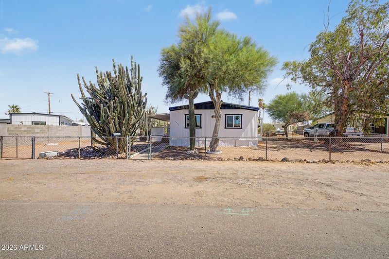 2592 Ohio St, Apache Junction, AZ 85120
