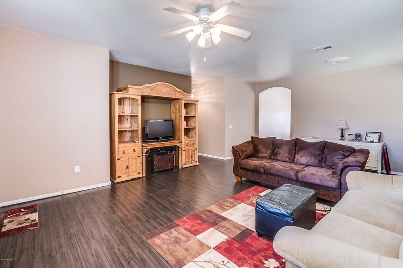 2598 E Ivanhoe Ct, Gilbert, AZ 85295
