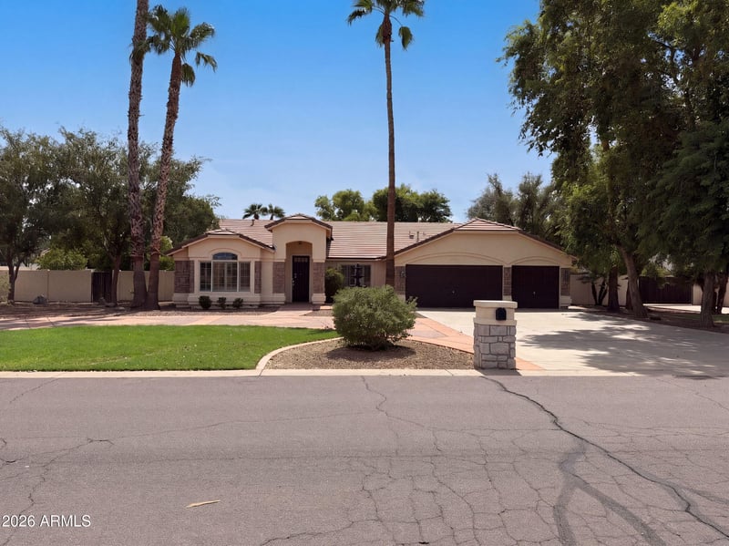 2599 E Arrowhead Trl, Gilbert, AZ 85297