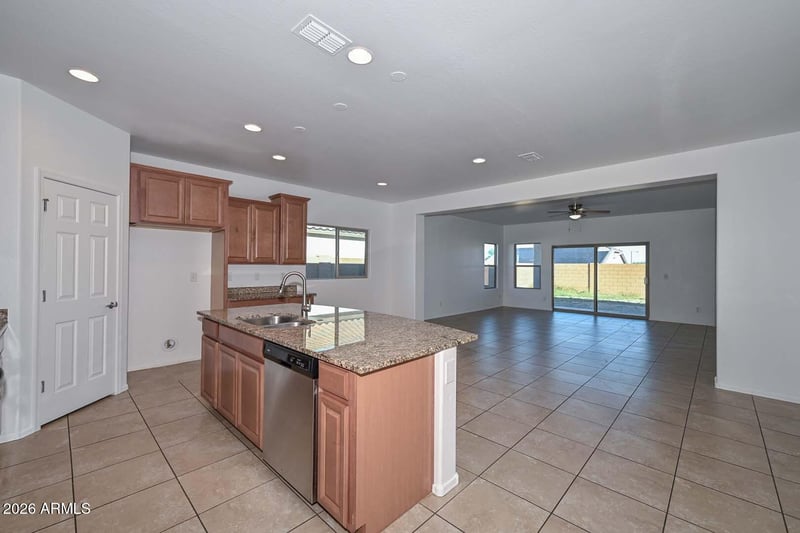 25994 W Oraibi Dr, Buckeye, AZ 85396