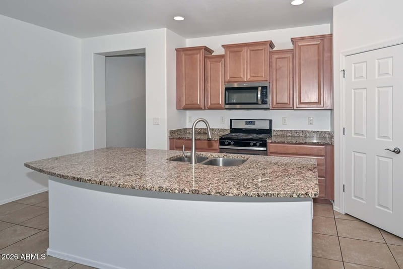 25994 W Oraibi Dr, Buckeye, AZ 85396