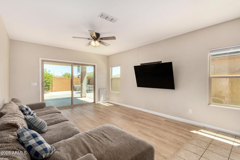 25994 Wahalla Ln, Buckeye, AZ 85396