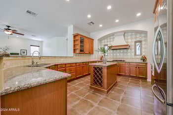 25995 85th Dr, Peoria, AZ 85383