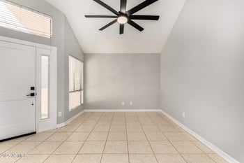 26 Coral Gables Dr, Phoenix, AZ 85022