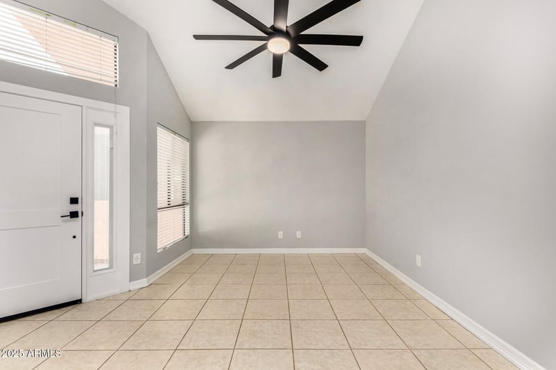 26 Coral Gables Dr, Phoenix, AZ 85022