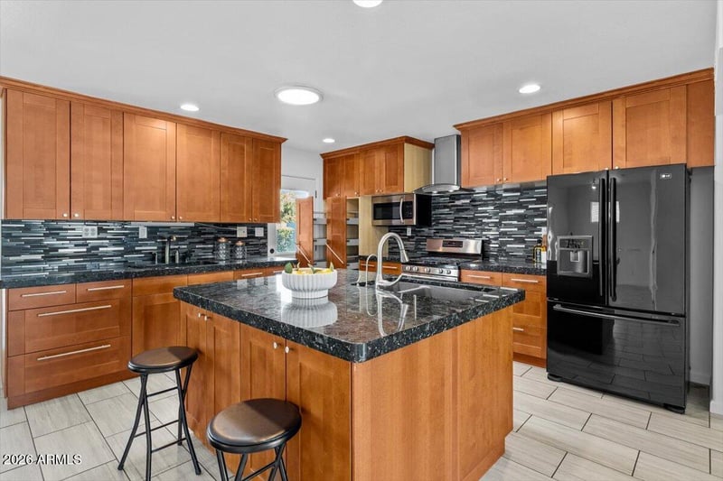 26 W Erie Dr, Tempe, AZ 85282