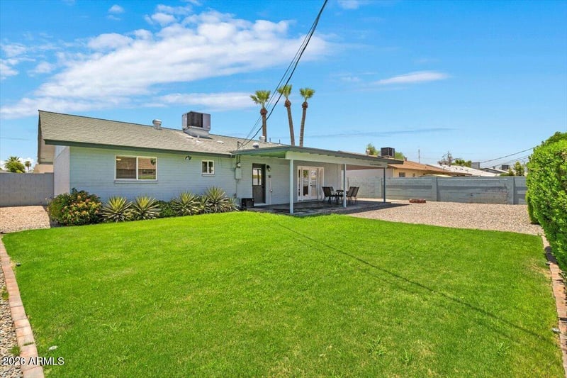 26 W Erie Dr, Tempe, AZ 85282