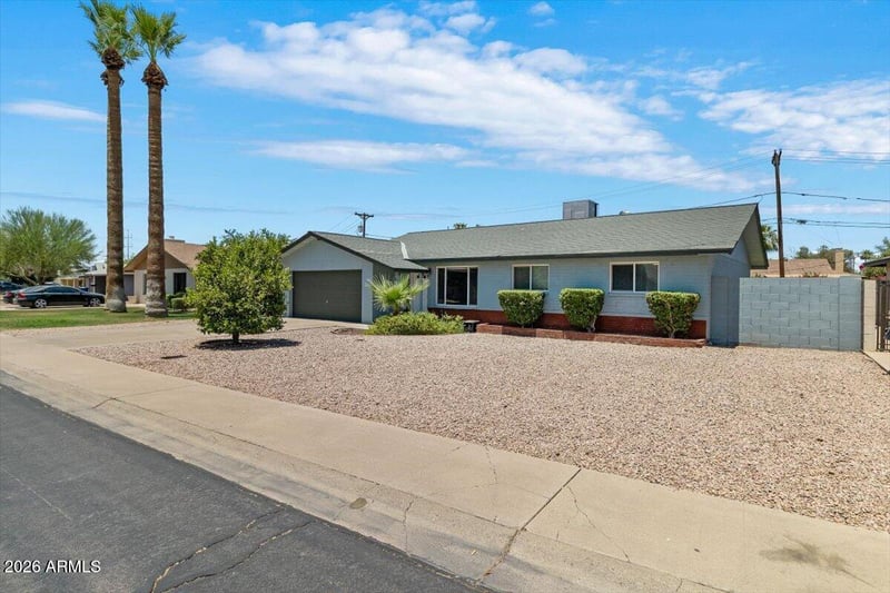 26 W Erie Dr, Tempe, AZ 85282