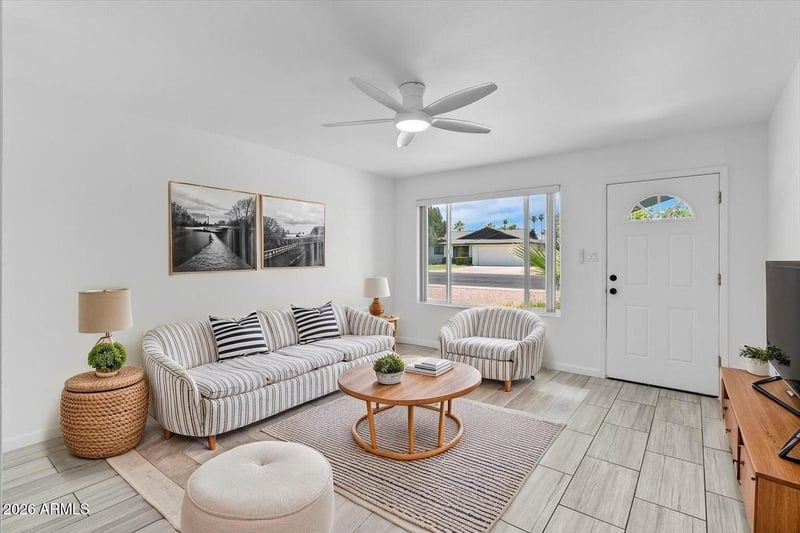 26 W Erie Dr, Tempe, AZ 85282