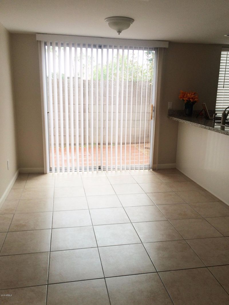 260 E Betty Elyse Ln, Phoenix, AZ 85022
