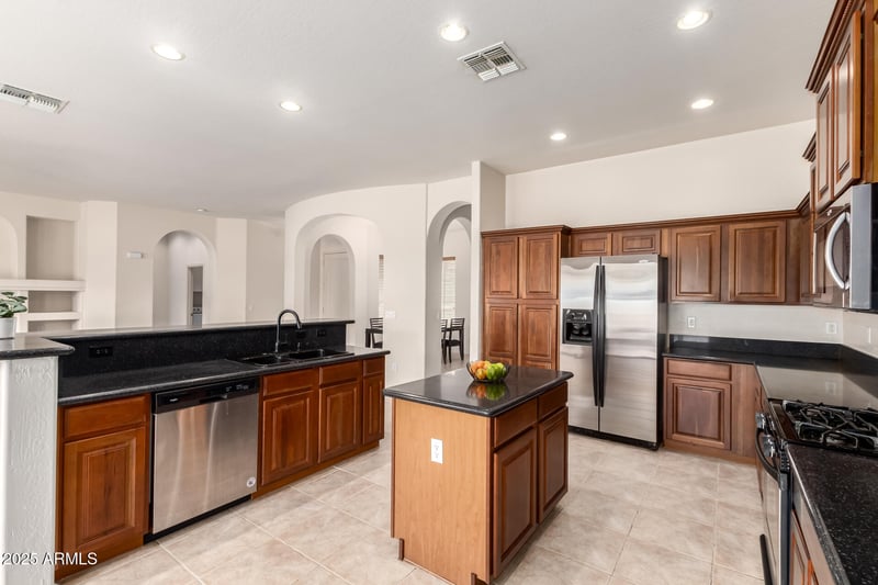 2600 Hazeltine Way, Chandler, AZ 85249