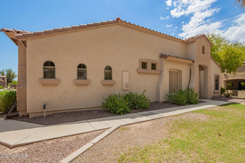 2600 Springfield Pl #64, Chandler, AZ 85286