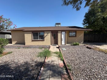 2601 51st St, Phoenix, AZ 85008