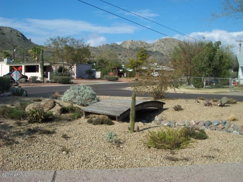 2601 E Captain Dreyfus Ave, Phoenix, AZ 85032