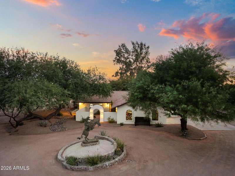 2601 E Mesquite St, Gilbert, AZ 85296