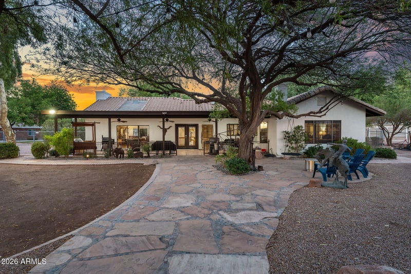 2601 E Mesquite St, Gilbert, AZ 85296