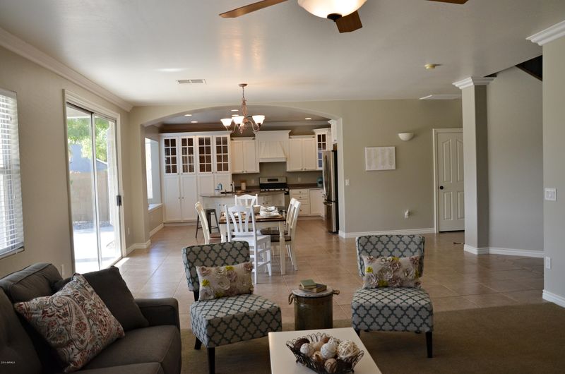2601 E Shannon St, Gilbert, AZ 85295