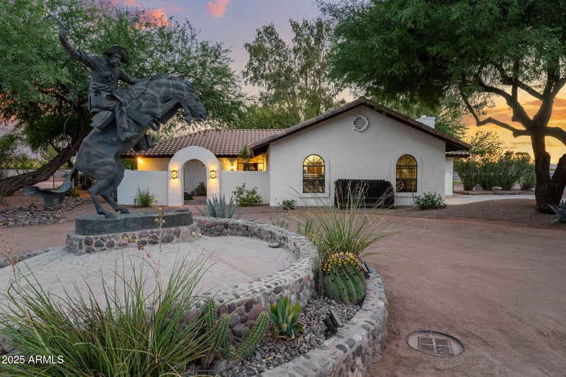 2601 Mesquite St, Gilbert, AZ 85296