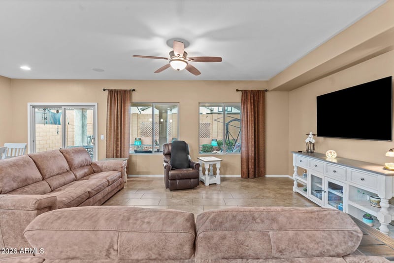 26011 W Wahalla Ln, Buckeye, AZ 85396