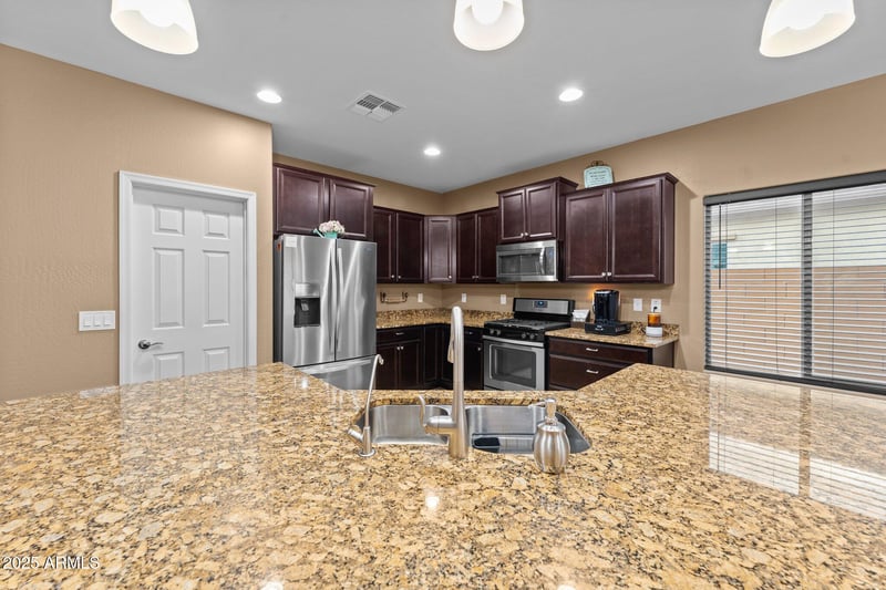 26011 Wahalla Ln, Buckeye, AZ 85396