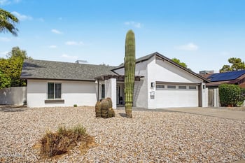 2602 E Larkspur Dr, Phoenix, AZ 85032