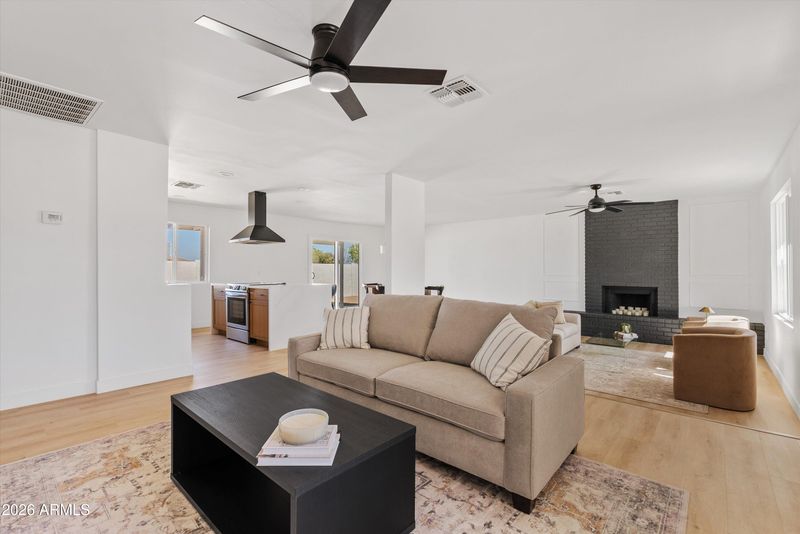 2602 E Vista Dr, Phoenix, AZ 85032