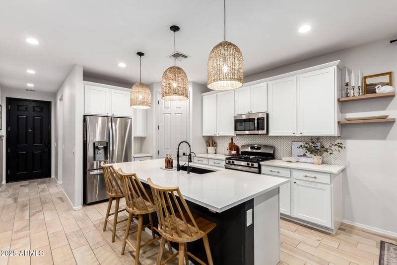 26026 Thornhill Dr, Peoria, AZ 85383