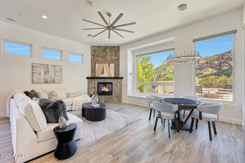 26033 86th Ave, Peoria, AZ 85383