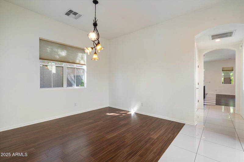 26036 85th Dr, Peoria, AZ 85383