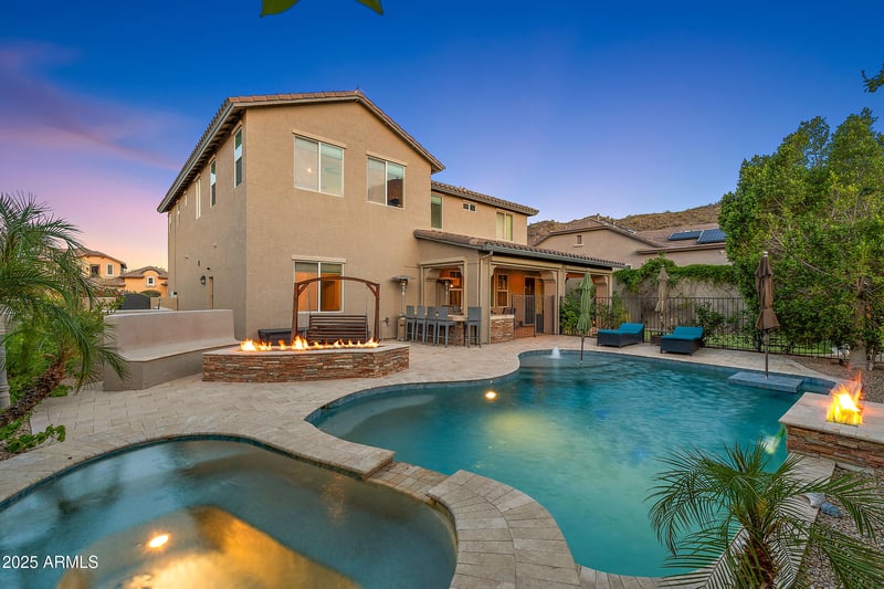 26036 85th Dr, Peoria, AZ 85383