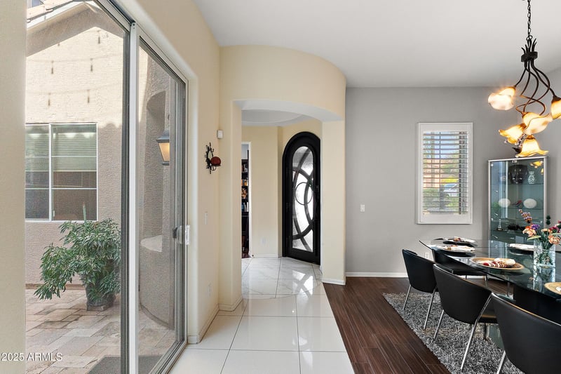 26036 85th Dr, Peoria, AZ 85383