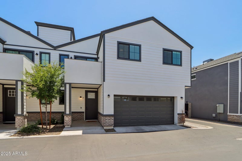 2604 27th St #17, Phoenix, AZ 85008