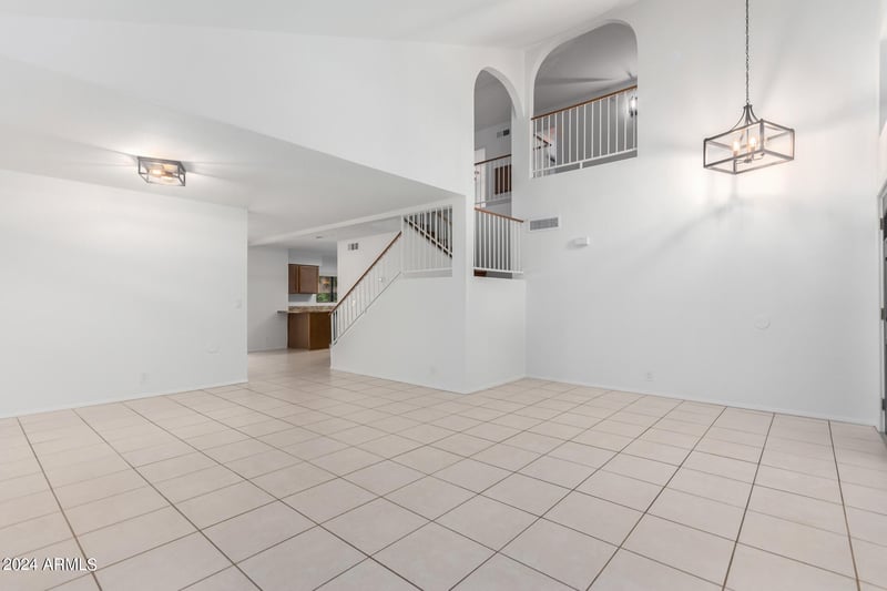2605 89th Dr, Phoenix, AZ 85037
