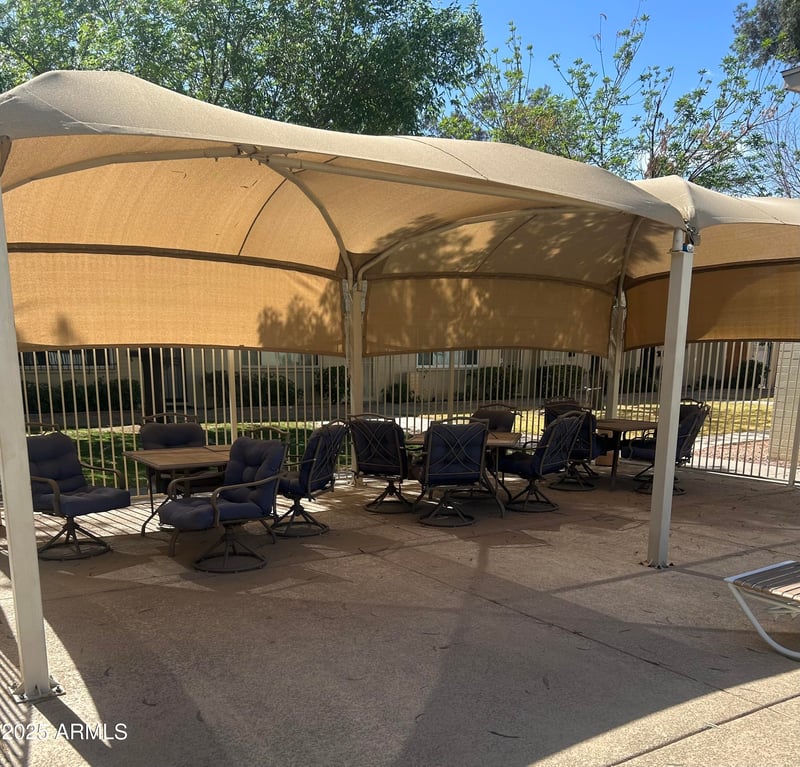 2605 Rose Lane -- #B201, Phoenix, AZ 85017