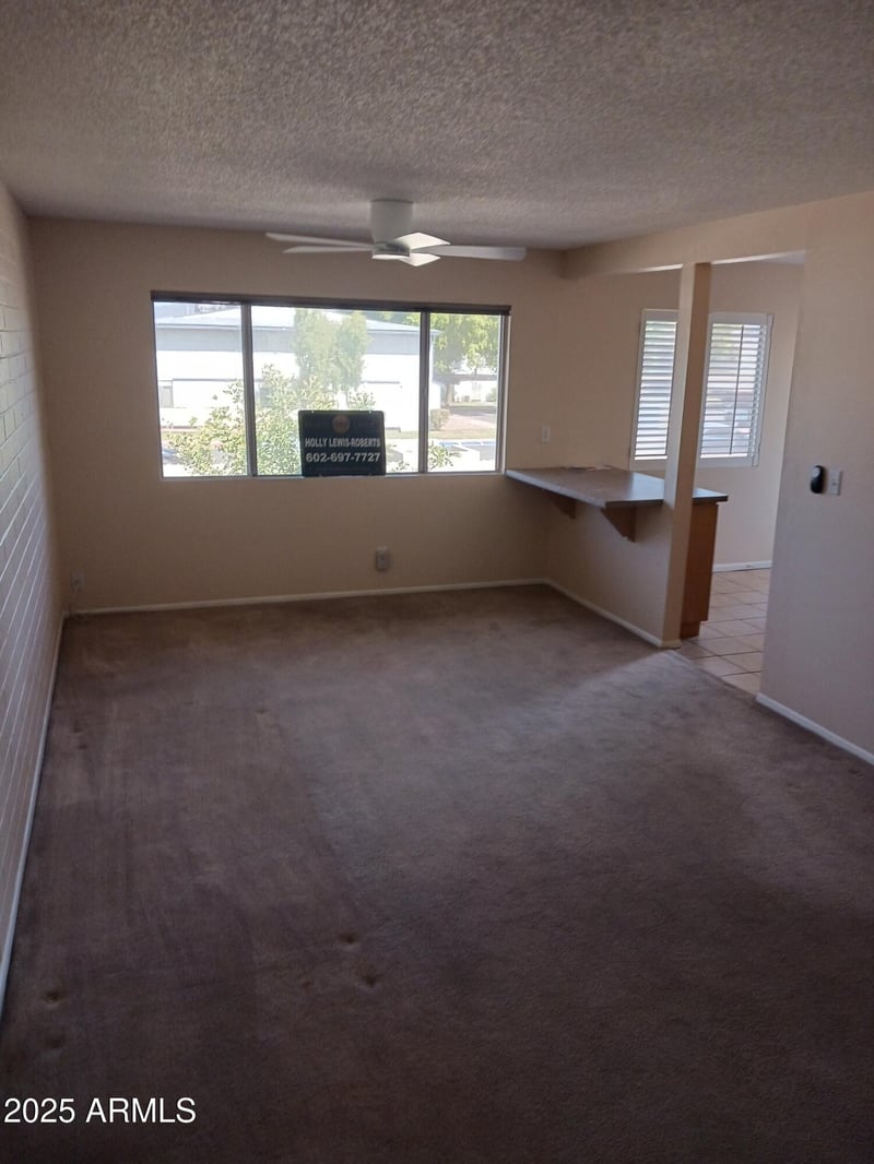 2605 Rose Lane -- #B201, Phoenix, AZ 85017