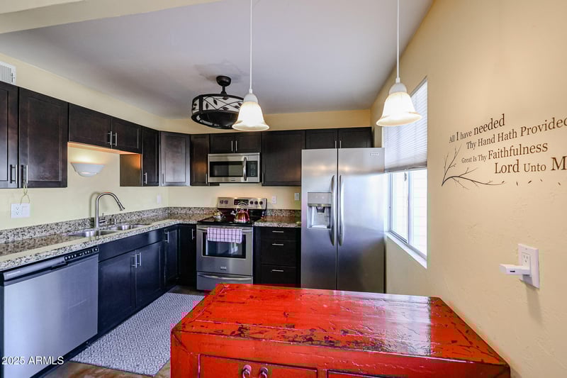 2605 Rose Ln #B-202, Phoenix, AZ 85017