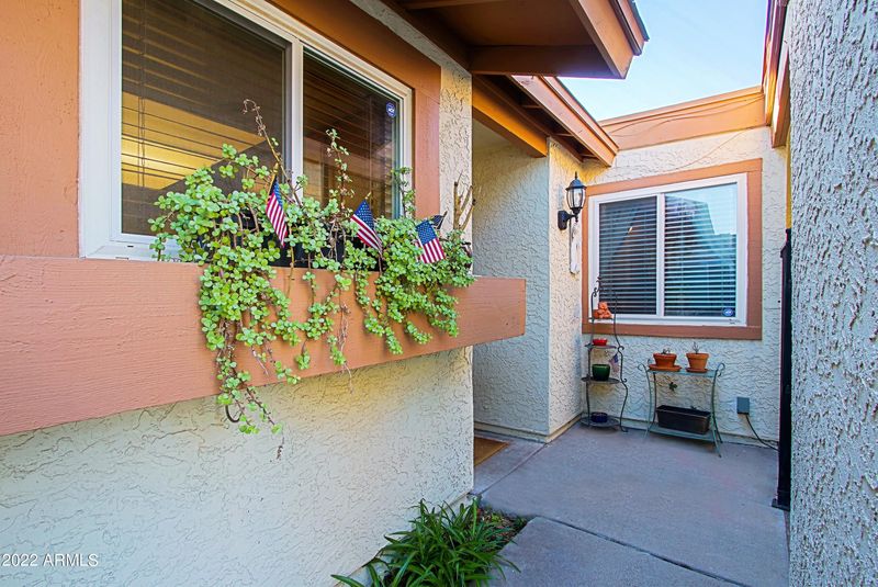 2605 W Joan De Arc Ave, Phoenix, AZ 85029