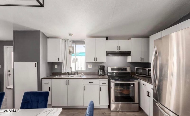 2605 W Van Buren St #80, Phoenix, AZ 85009