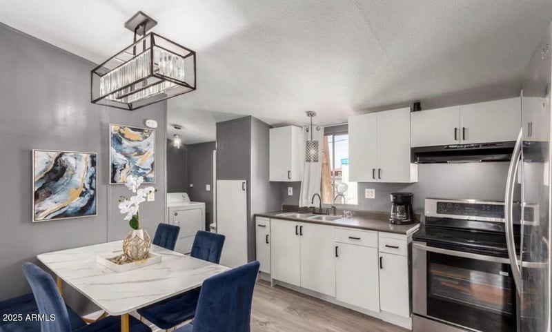2605 W Van Buren St #80, Phoenix, AZ 85009