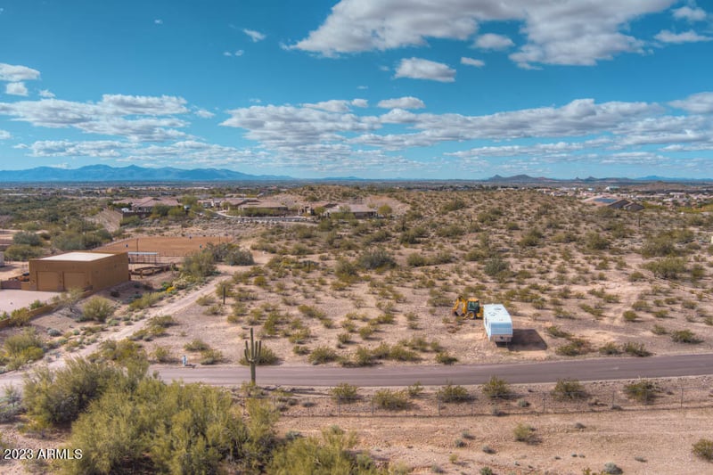 26050 N 94th Ave #2, Peoria, AZ 85383