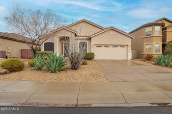 26065 68th Ln, Peoria, AZ 85383