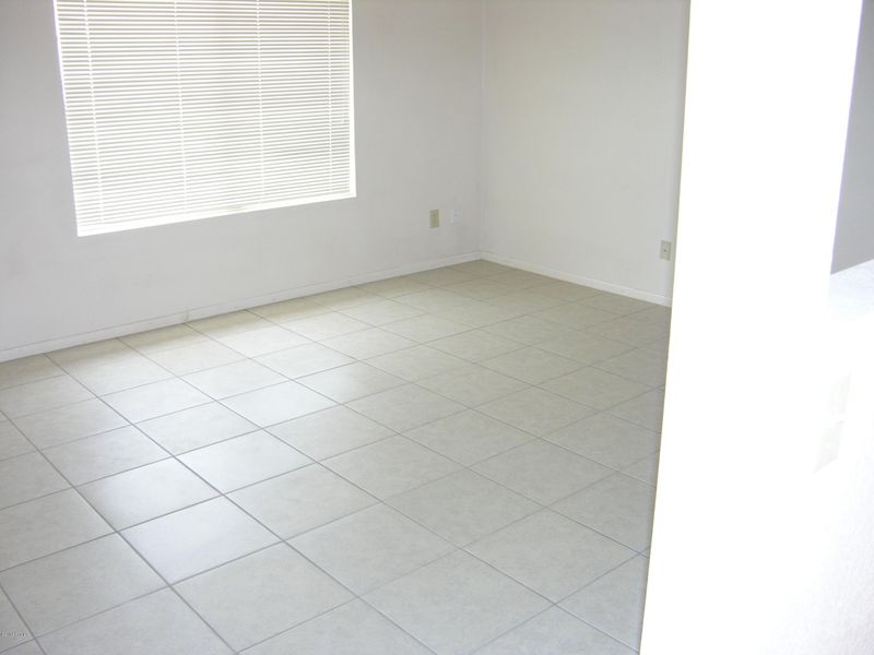 2607 E Bluefield Ave, Phoenix, AZ 85032