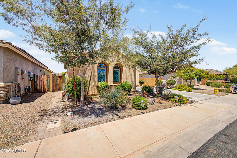 26070 W Matthew Dr, Buckeye, AZ 85396