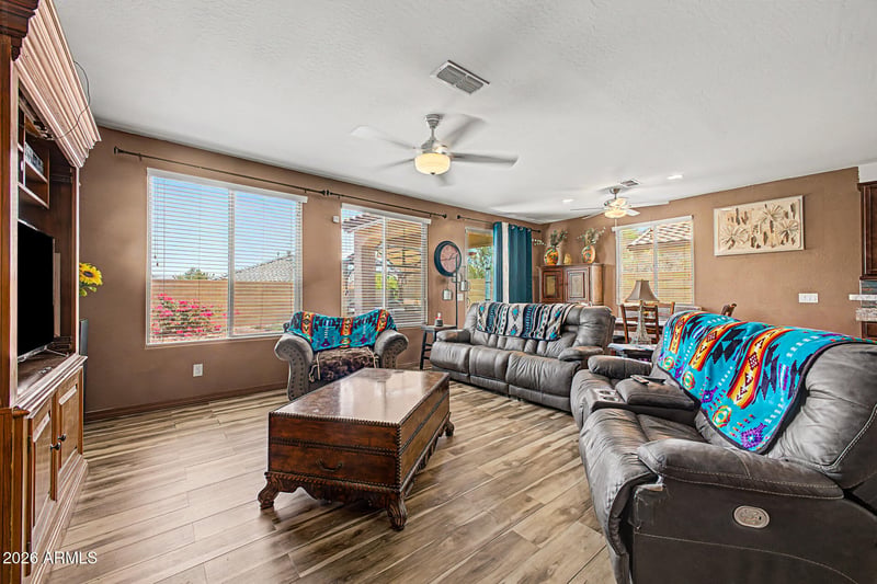 26070 W Matthew Dr, Buckeye, AZ 85396
