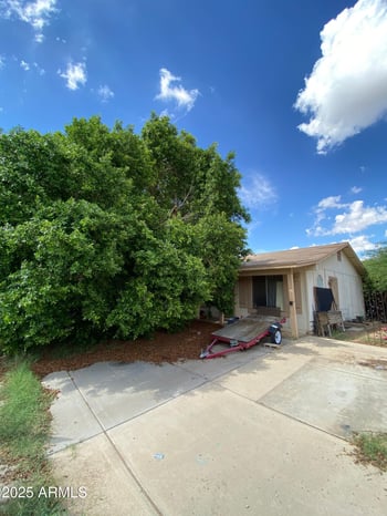 2608 Villa Rita Dr, Phoenix, AZ 85032