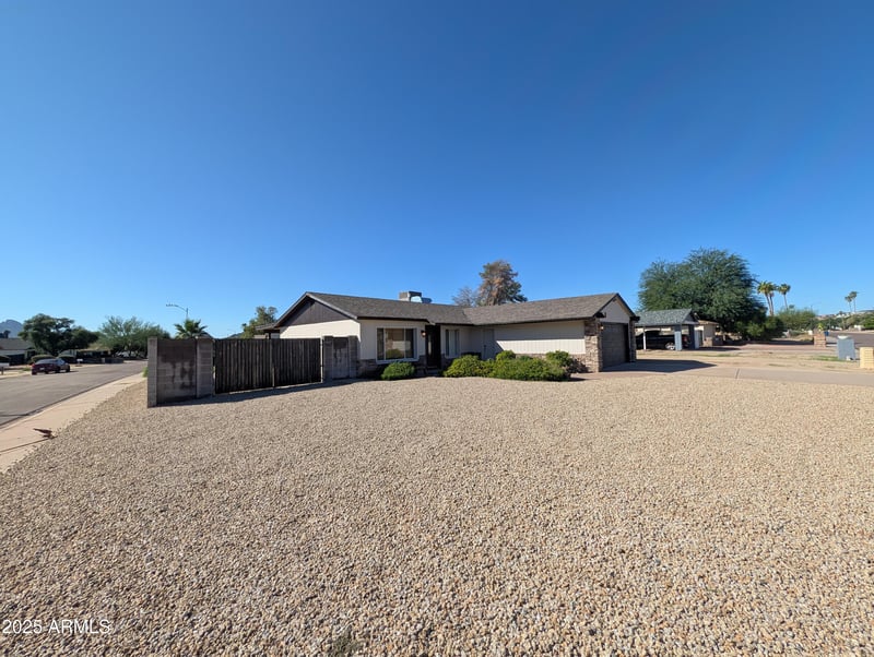 2609 Dahlia Dr, Phoenix, AZ 85032