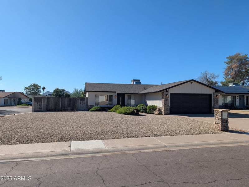 2609 Dahlia Dr, Phoenix, AZ 85032