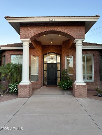 2609 Hall Cir, Mesa, AZ 85203