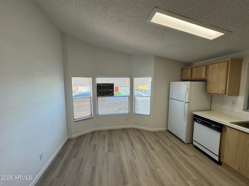 2609 Southern Ave #406, Tempe, AZ 85282